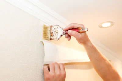 Pose de papier peint à Erdeven — revêtements muraux et toiles de verre